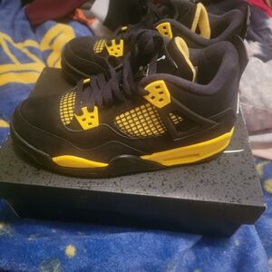 Jordan Kids Black and Yellow Sneakers